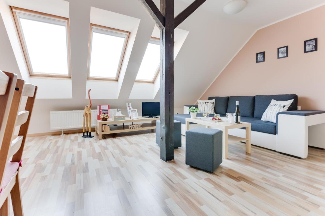 Jane'S Attic Apartment Prague Extérieur photo