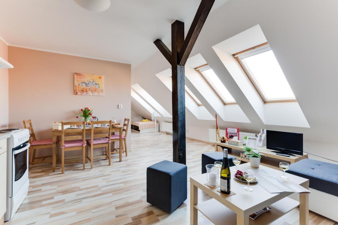 Jane'S Attic Apartment Prague Extérieur photo